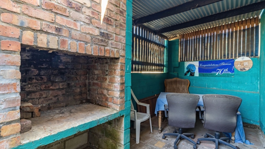 4 Bedroom Property for Sale in Kleinmond Western Cape